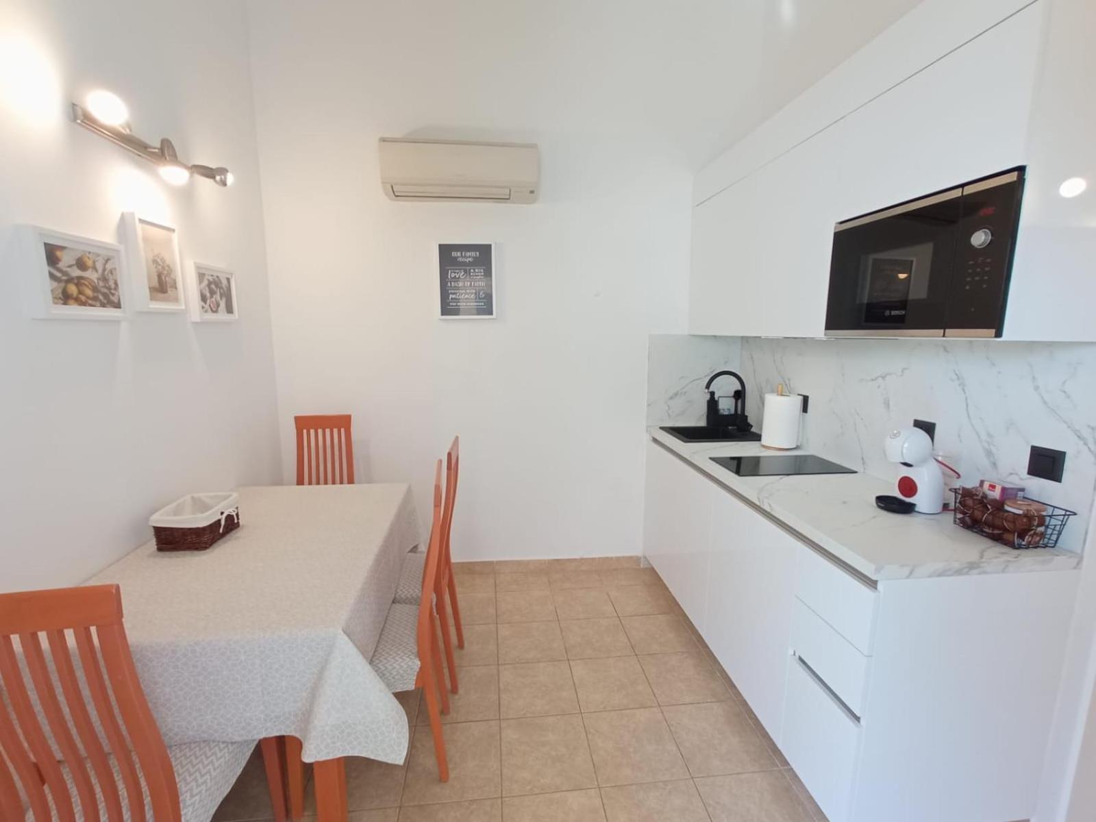 Sunny Beach Apartment Lavica Podstrana Eksteriør billede